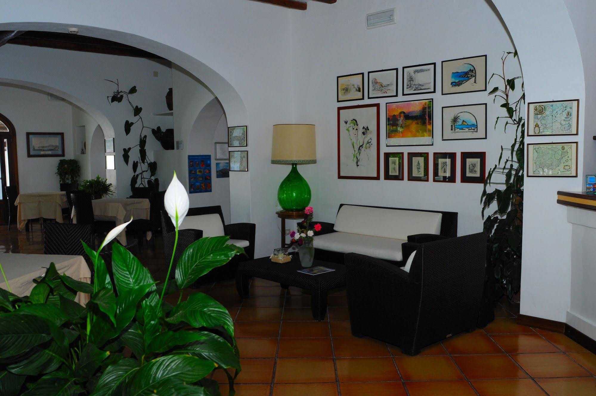 Hotel Cincotta Panarea Exterior foto